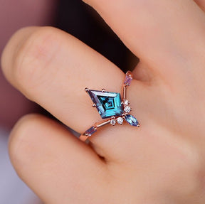 Vintage Kite Alexandrite Diamond Engagement Ring 14K Rose Gold - Lord of Gem Rings